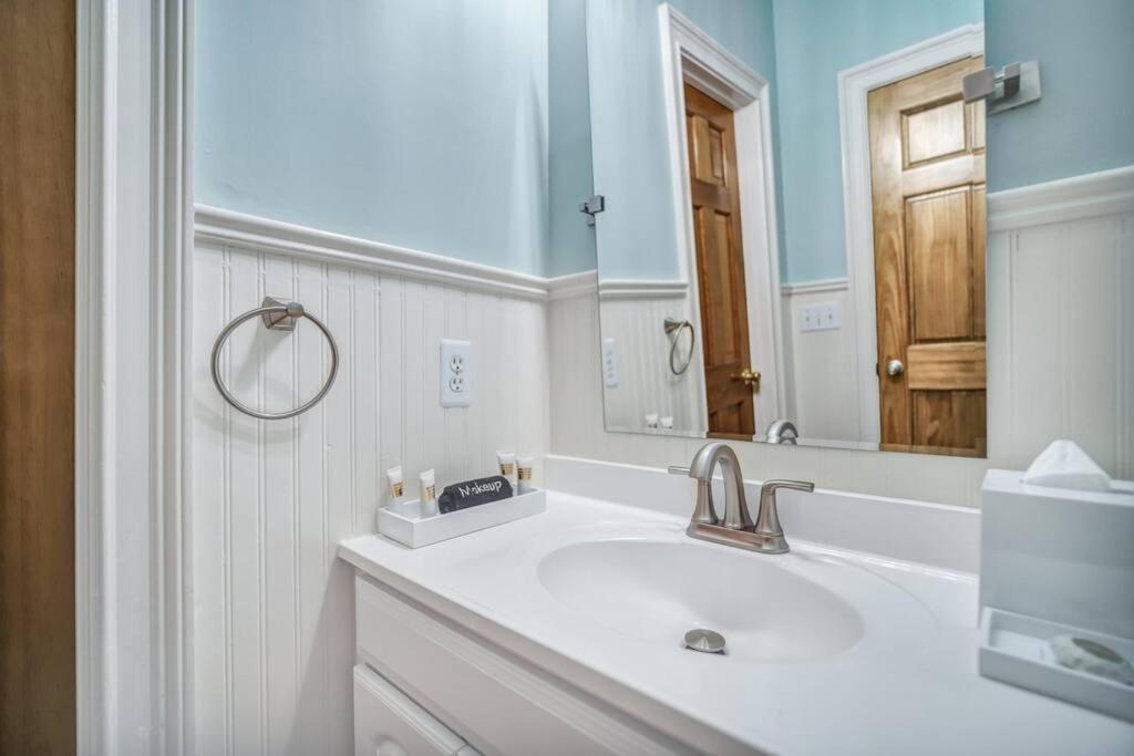 The Bluffton Village Home - 5 Bedroom In Old Town W Carriage Home Exterior photo